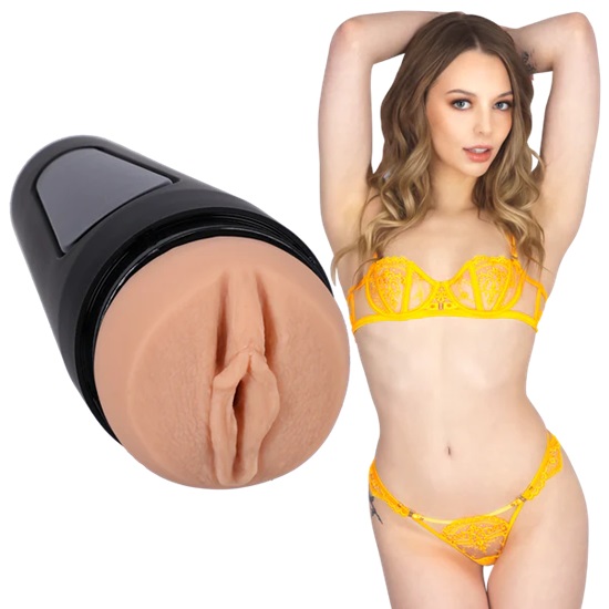Main Squeeze Lily Larimar Pussy Stroker